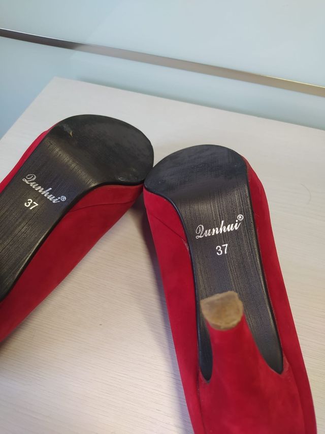 Zapatos tacón rojo