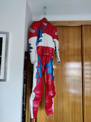 CHOLLO REBAJADO!! Traje moto cuero Giussepe piel
