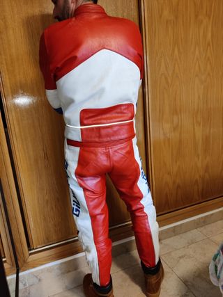 CHOLLO REBAJADO!! Traje moto cuero Giussepe piel