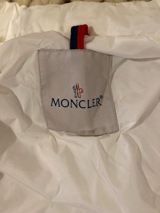 Cazadora Moncler blanca niña