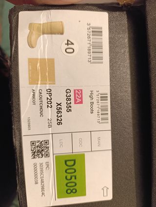 Botas de agua albaricoque Chanel talla 4