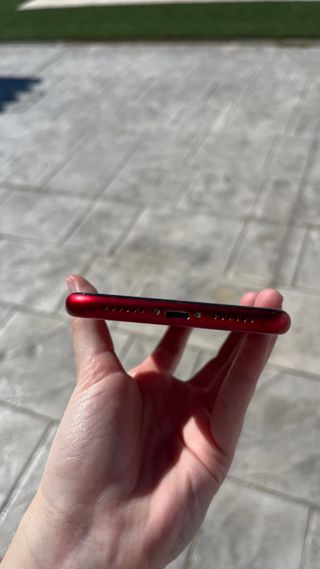 iPhone 11 rojo - 64gb