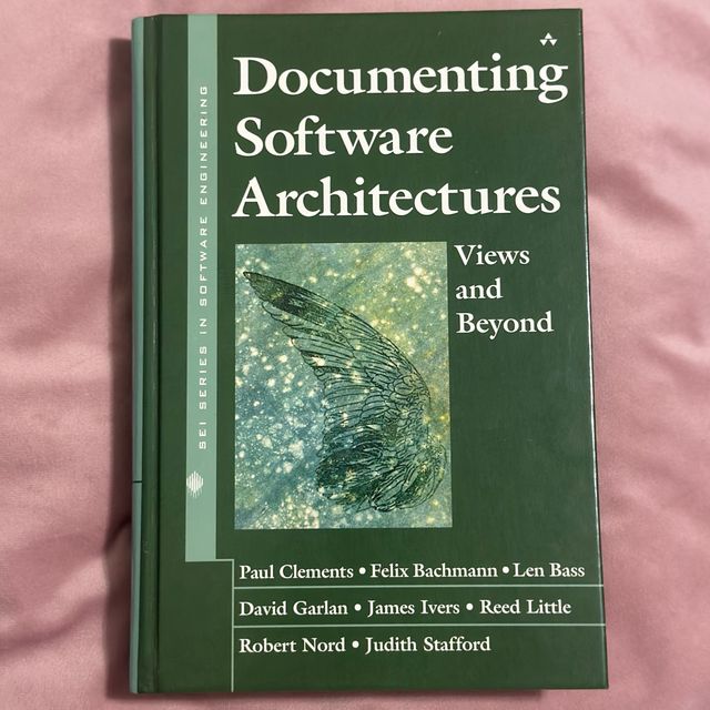 Documenting Software Architectures: Views and B...
