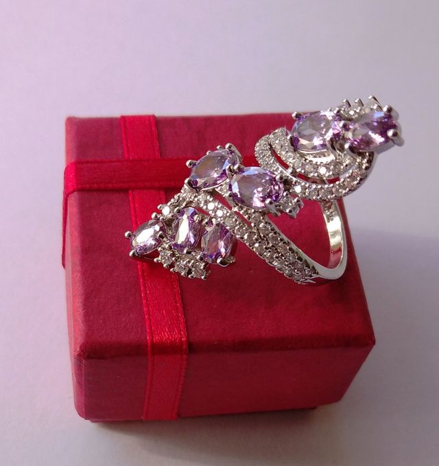 ANELLO IN ARGENTO E AMETISTA