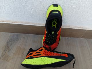 Zapatillas trail +8000