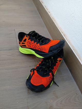 Zapatillas trail +8000