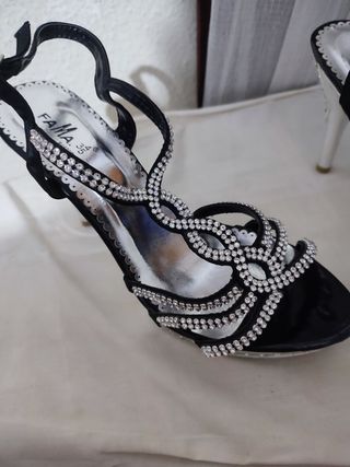 Zapatos Fama negros tacón 36