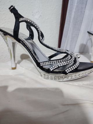 Zapatos Fama negros tacón 36