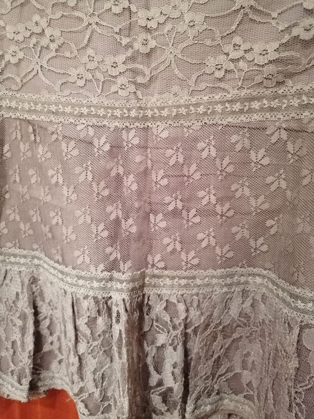 Falda Camaieu encaje.