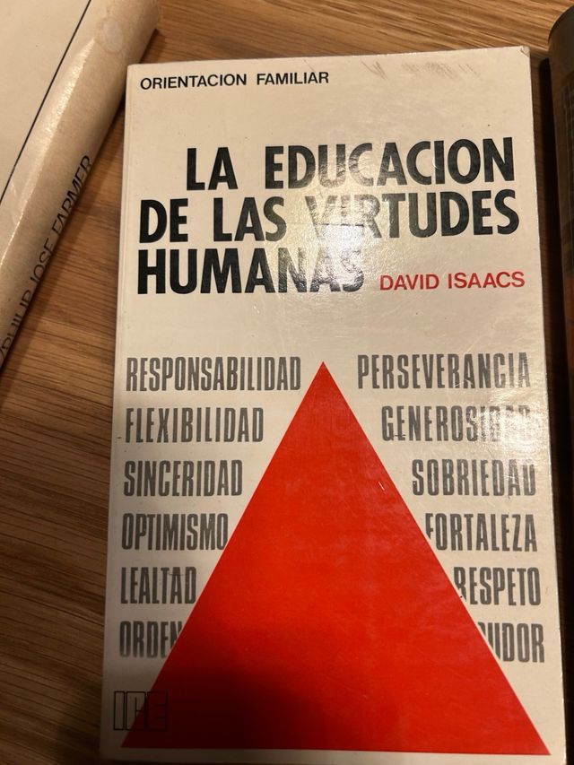 Pack 3 libros más 1 de regalo