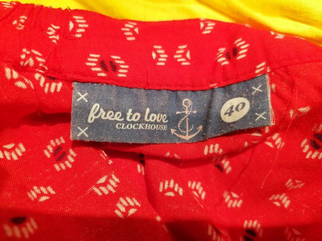 Falda roja Clockhouse