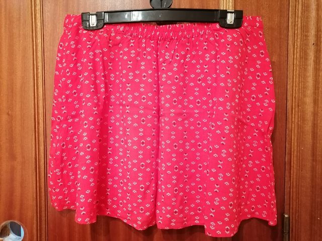 Falda roja Clockhouse