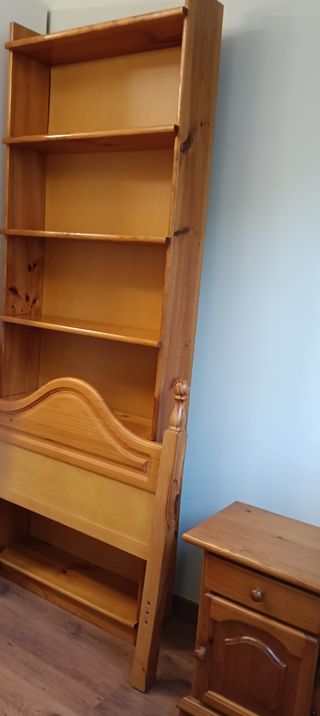 Estanteria , mesilla ,cabezal