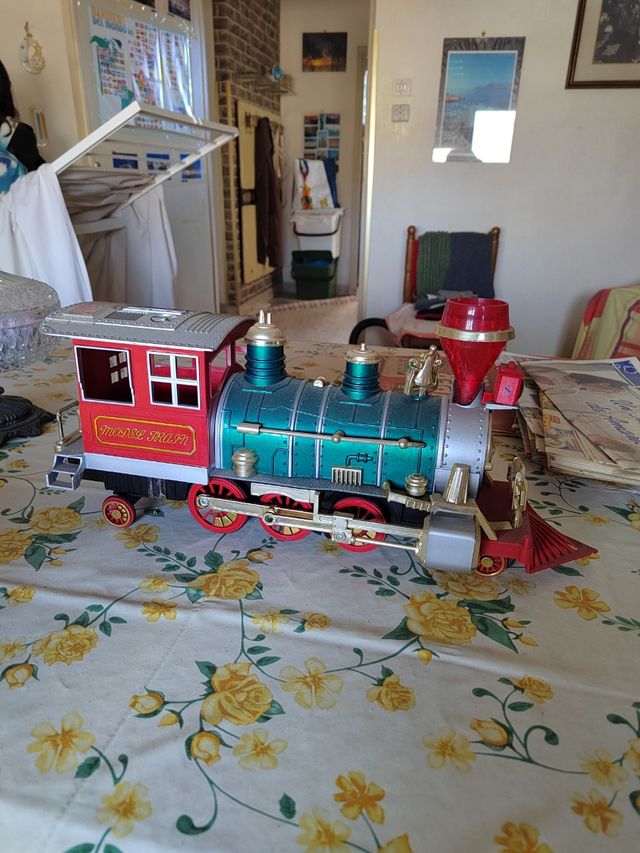 Treno giocattolo