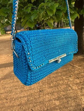 Bolso crochet azul  selecto de  fiesta