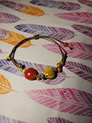 Pulsera corazones cerámica ajustable