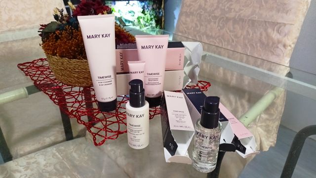 Set Timewise Mary Kay