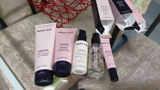 Set Timewise Mary Kay