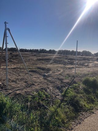 Vallados de parcelas  puerta 4 m por 2 malto