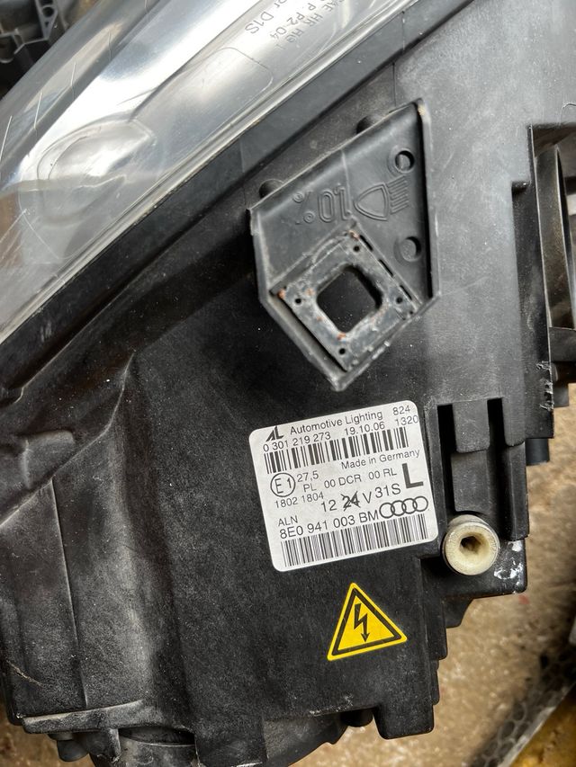 Faros Xenón Audi A4 B7