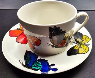 Set Tazzine e piattino dipinti a mano