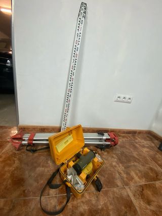Teodolito Topcon AT-64 Nivelación