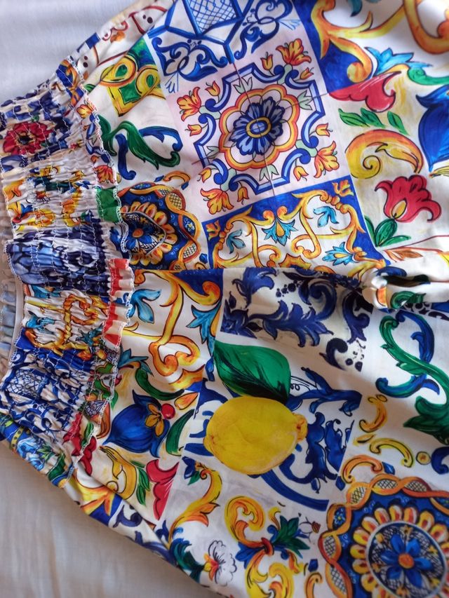 Conjunto pantalón y top multicolor