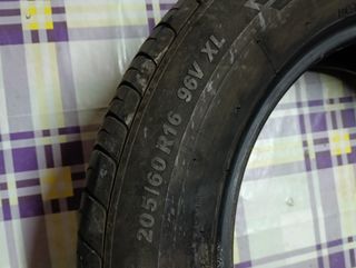 Rueda de coche 205/60 R16 96V XL