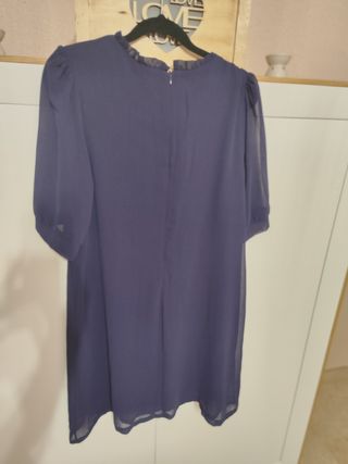 Vestido morado fiesta.