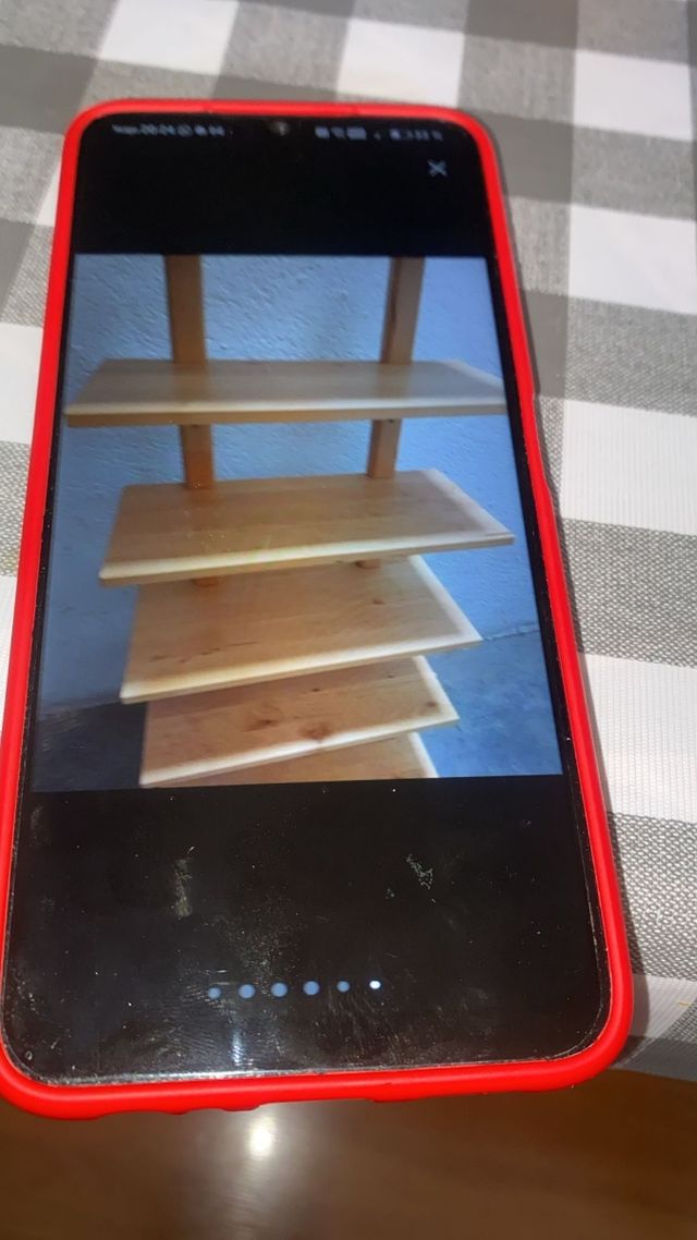 Estantería de madera