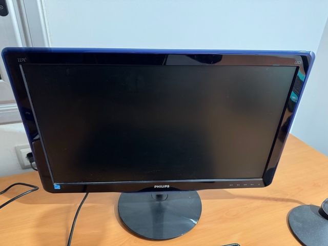 Philips. Monitor. Modelo 227E3L.
