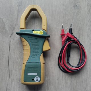 Pinza amperimetrica Koban KP 01