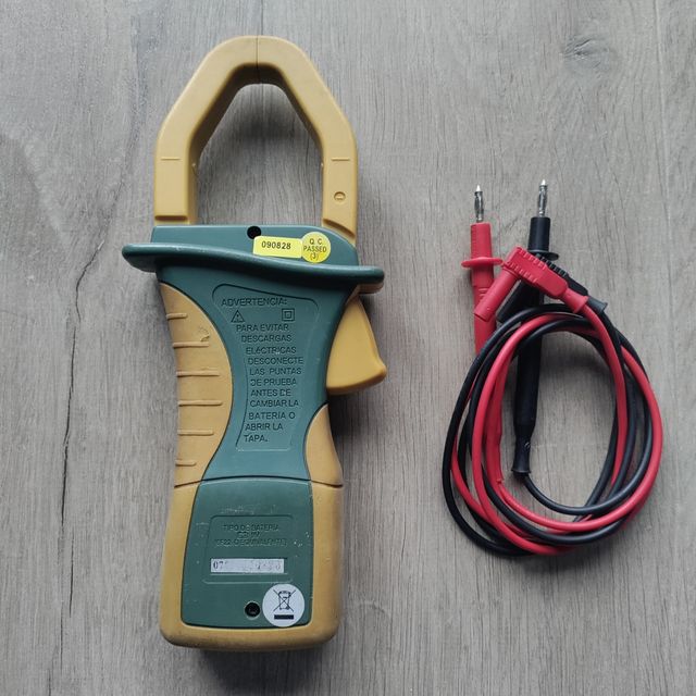 Pinza amperimetrica Koban KP 01