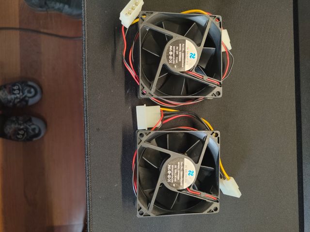 Dos ventiladores Molex 60mm