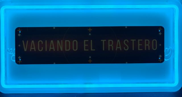 Caja esterilizadora inalámbrica UV
