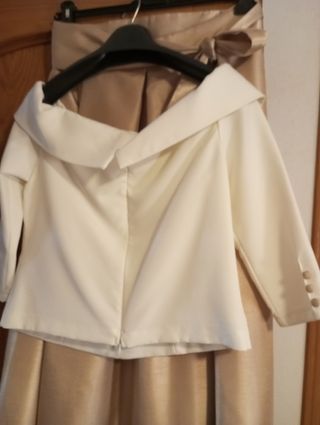 Conjunto seda beige y blanco