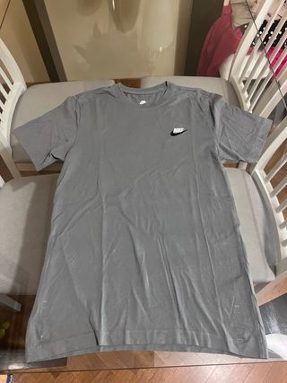 Camiseta Nike Gris - Talla XS