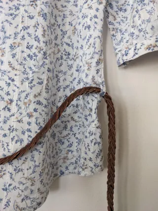 Blusa estampado floral con cinturón Pimkie