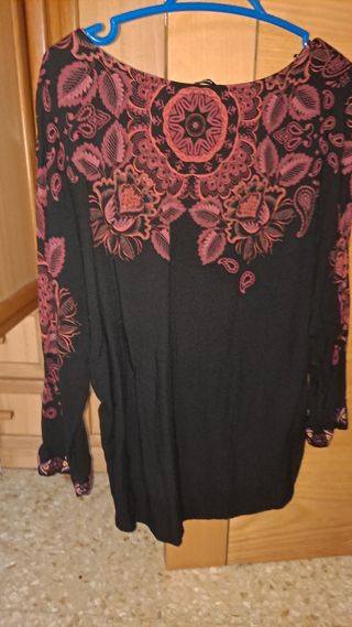 Camisa Desigual negra y roja - Talla L equ 46