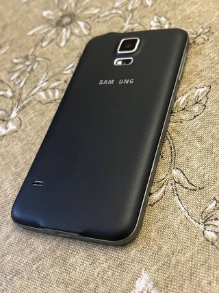 Samsung Galaxy S5 neo 16GB. Libre  Negro