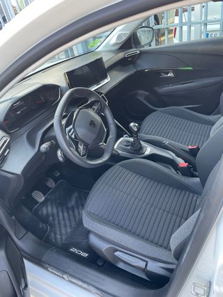 Peugeot 208 2024