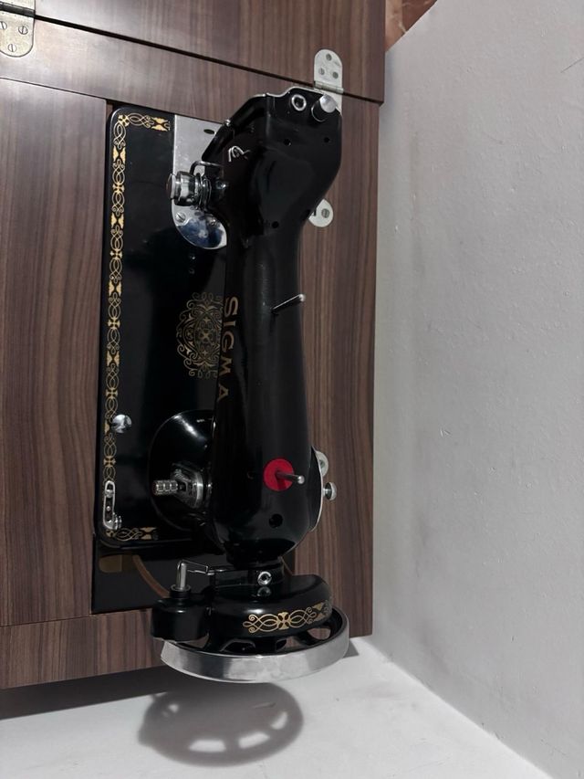 Máquina coser Sigma antigua