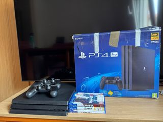 PS4 Pro (PlayStation 4) - 2 mandos + 3 juegos