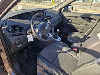 Renault Grand Scenic 2013