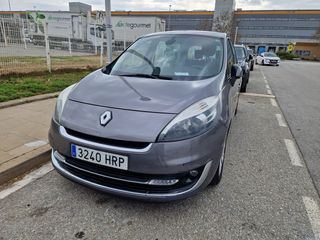 Renault Grand Scenic 2013