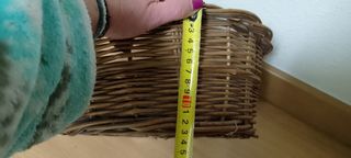 Cesta de mimbre antigua