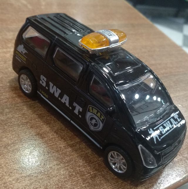 Coche SWAT miniatura