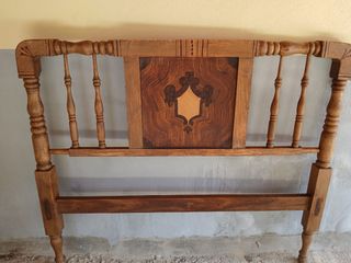 Cabecero y piecero de cama antigua 