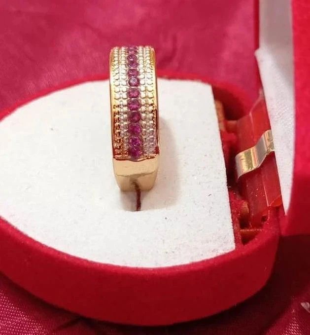 ANELLO / FASCIA IN ARGENTO CON RUBINI