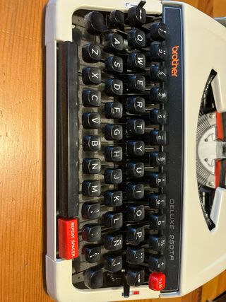 Máquina escribir Brother Deluxe 250TRA